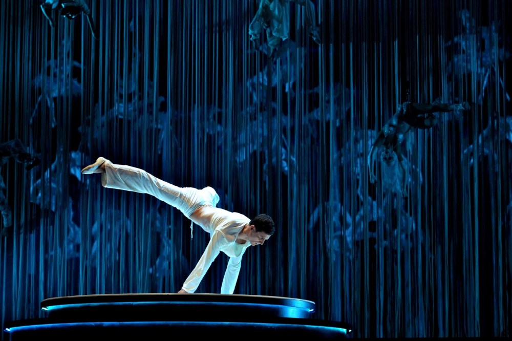 ZARKANA.  Hand Balancing 1.  Photo by Jeremy Daniel